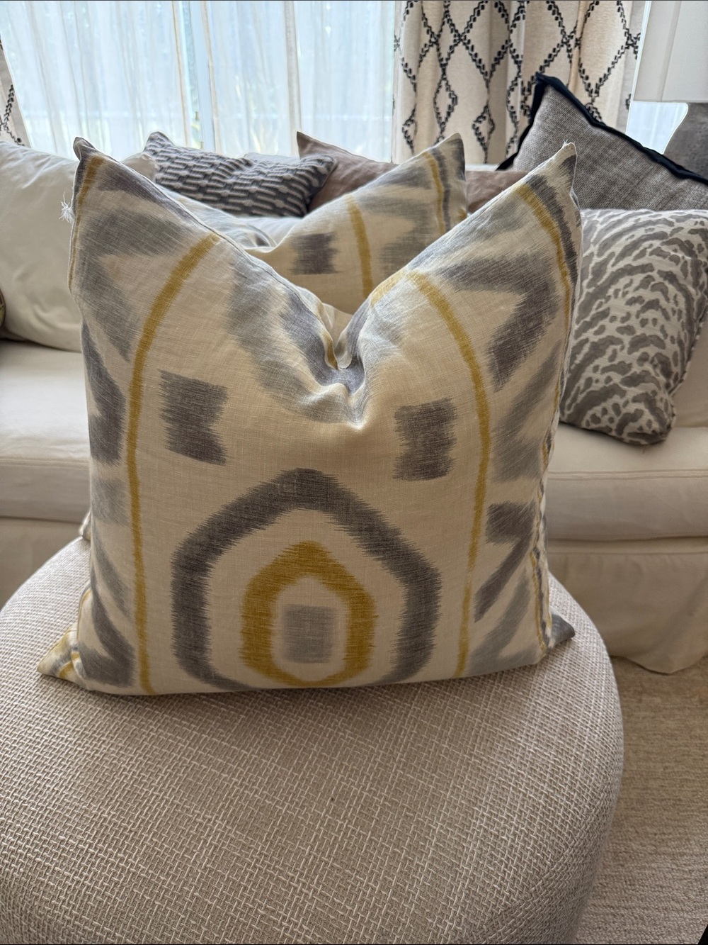 Custom Kravet/ Thom Filicia prospect pillow pair 24x24”
